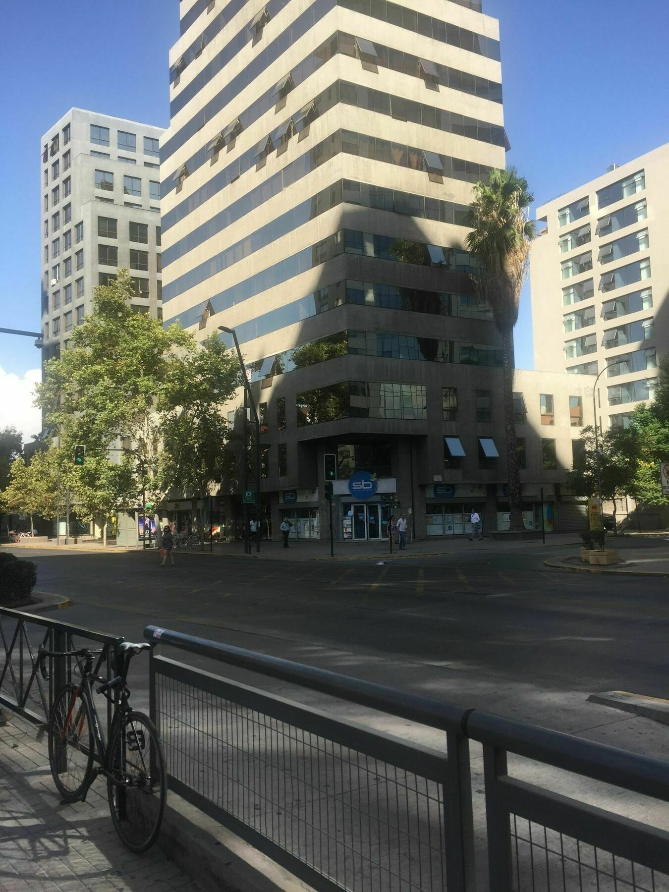 Nueva Providencia 1372 * Santiago